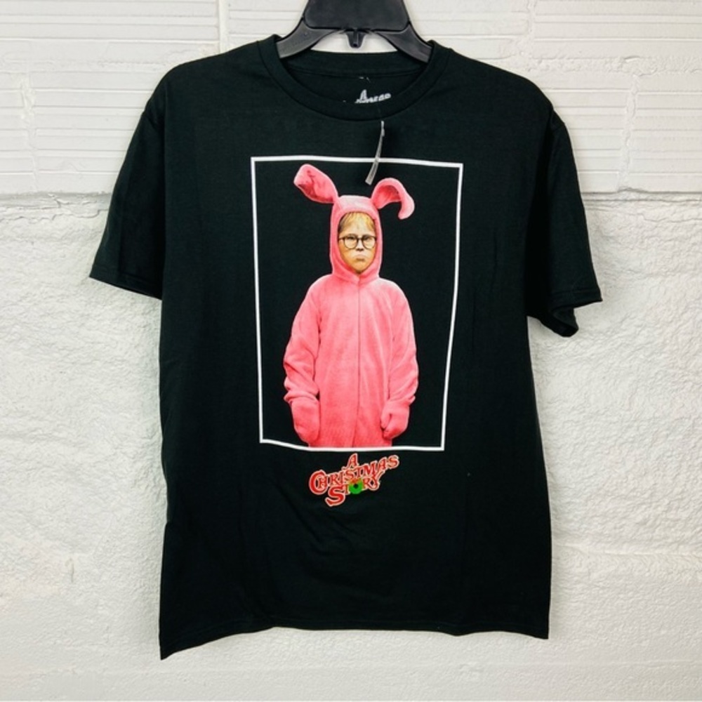NWT A CHRISTMAS STORY pink bunny suit graphic short sleeve shirt size medium